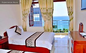 Thai Duong Hoan Hai Beach